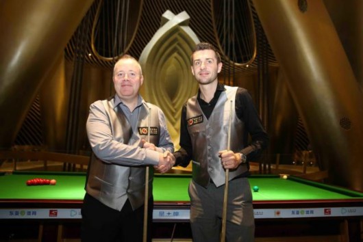 在观赛侧的 在观赛侧的