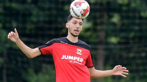 家安全牌再 家安全牌再